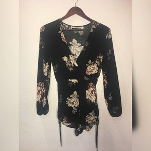 Long sleeve Kendall & Kylie Romper XS